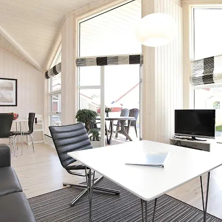 10 Person In Gro Enbrode Holiday home Grossenbrode